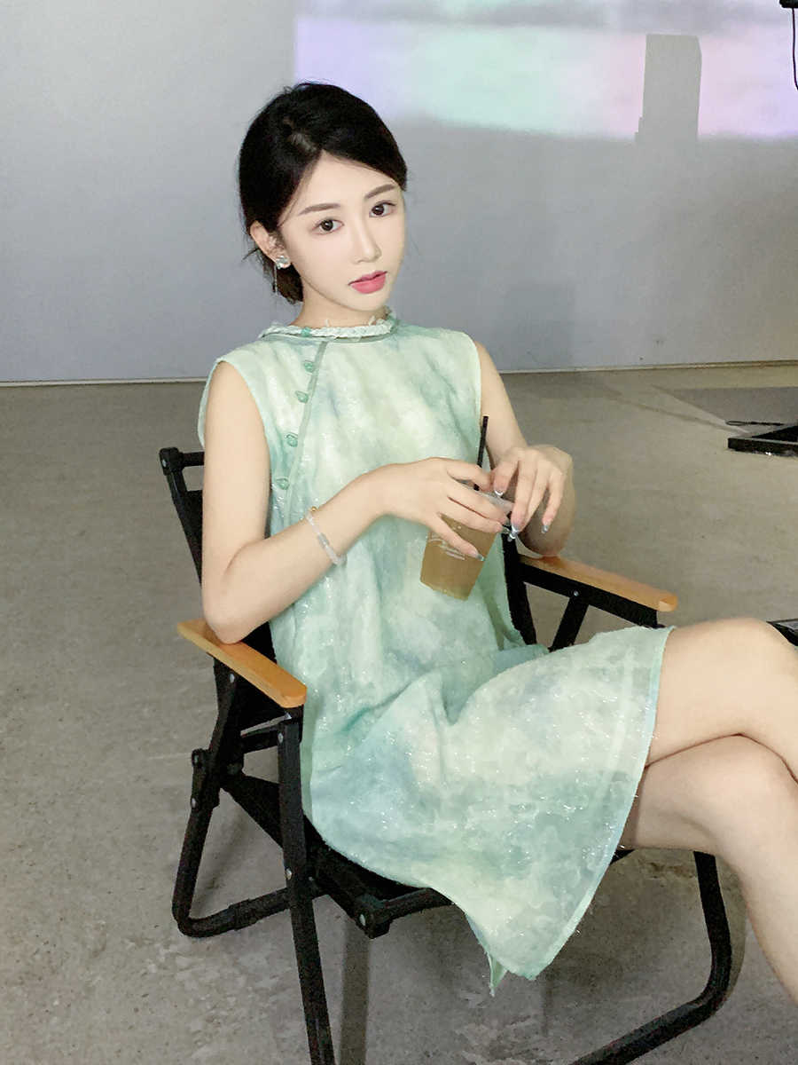 Brynn Appealing Qipao Cheongsam