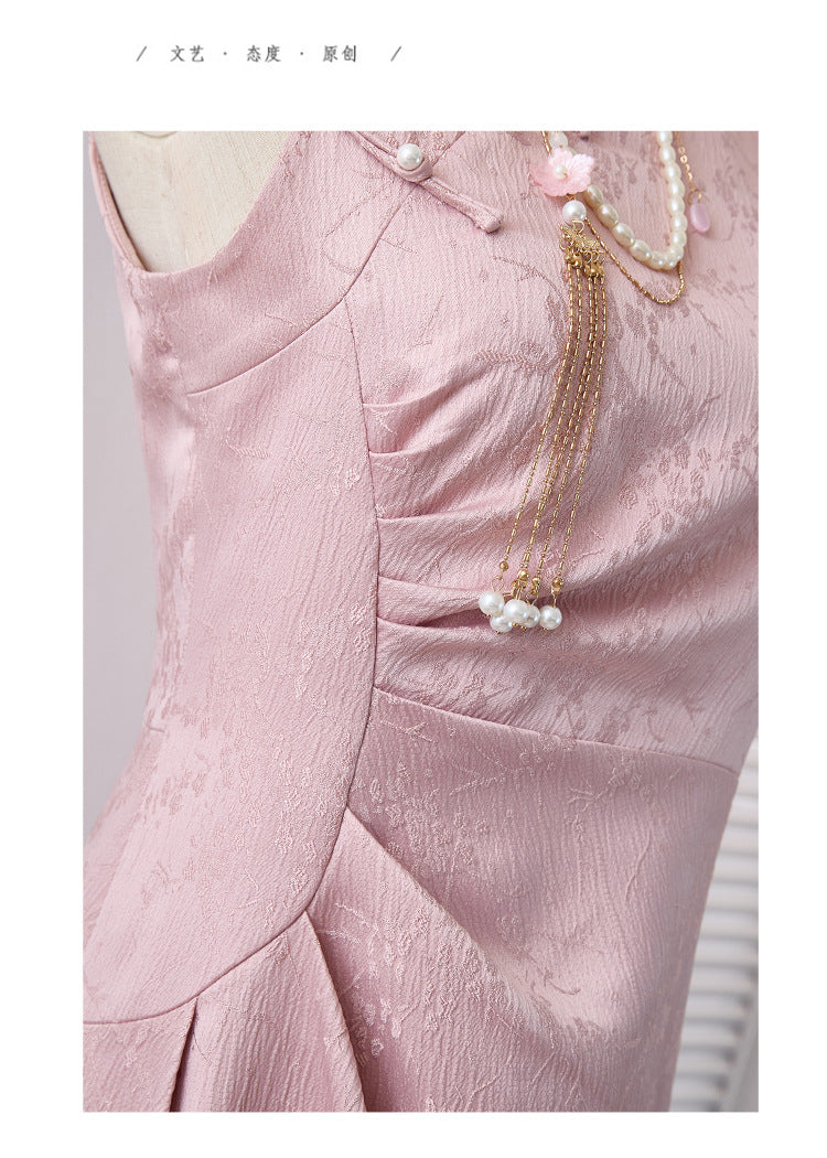 Vera Magnificent Qipao Cheongsam