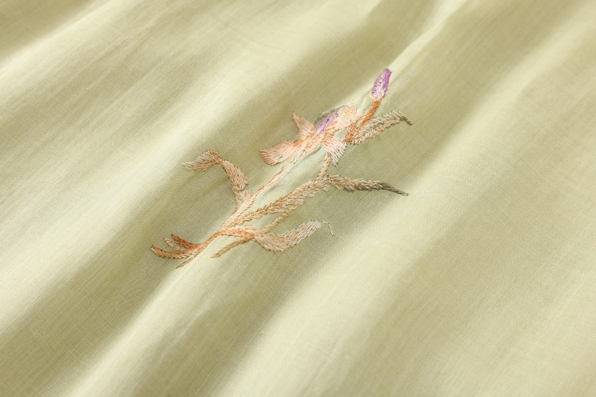 Gemma Dazzling Embroidery Qipao Cheongsam