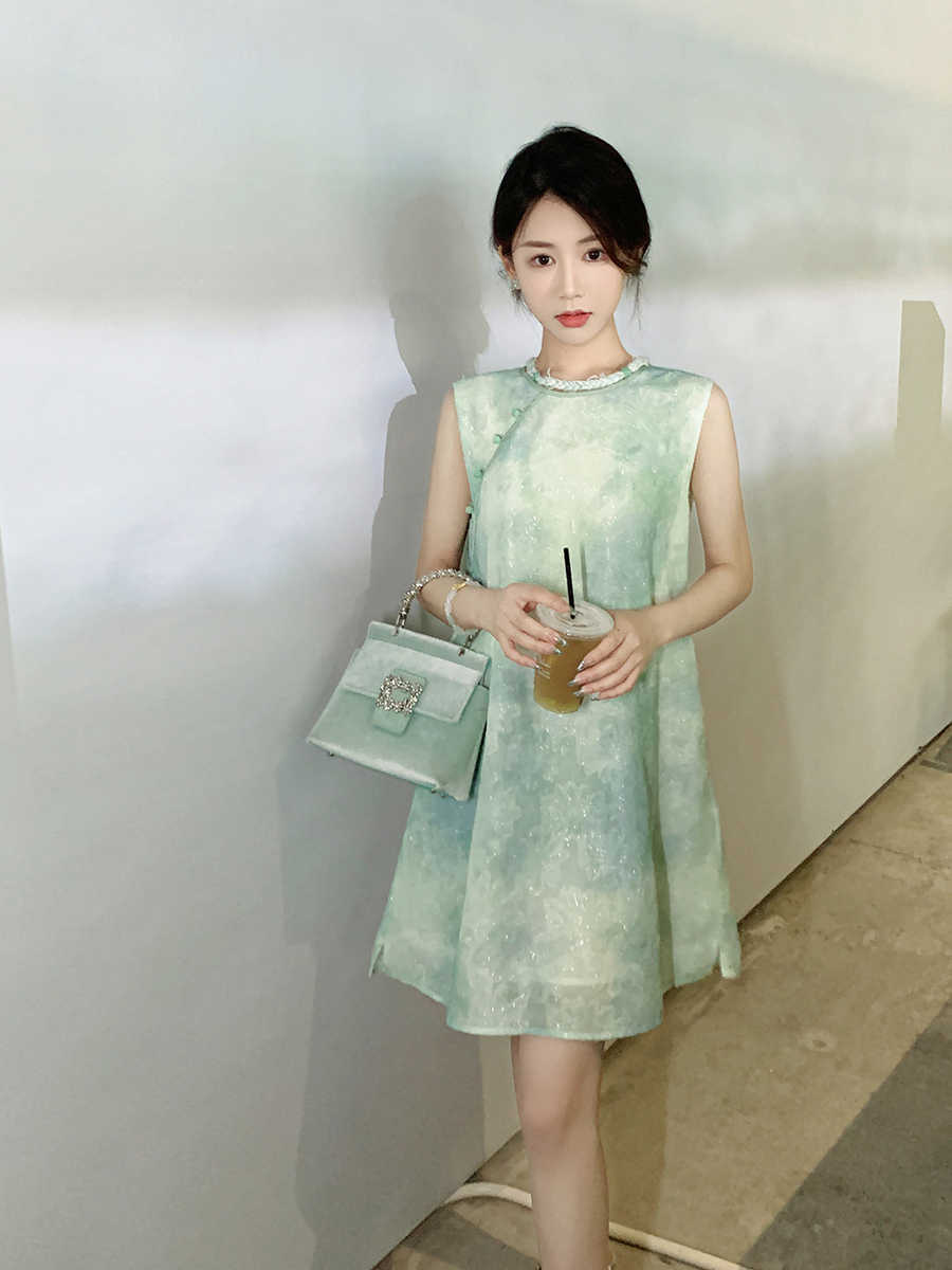 Brynn Appealing Qipao Cheongsam